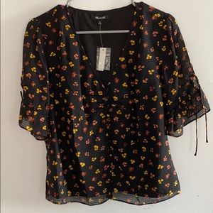 Floral short sleeve blouse